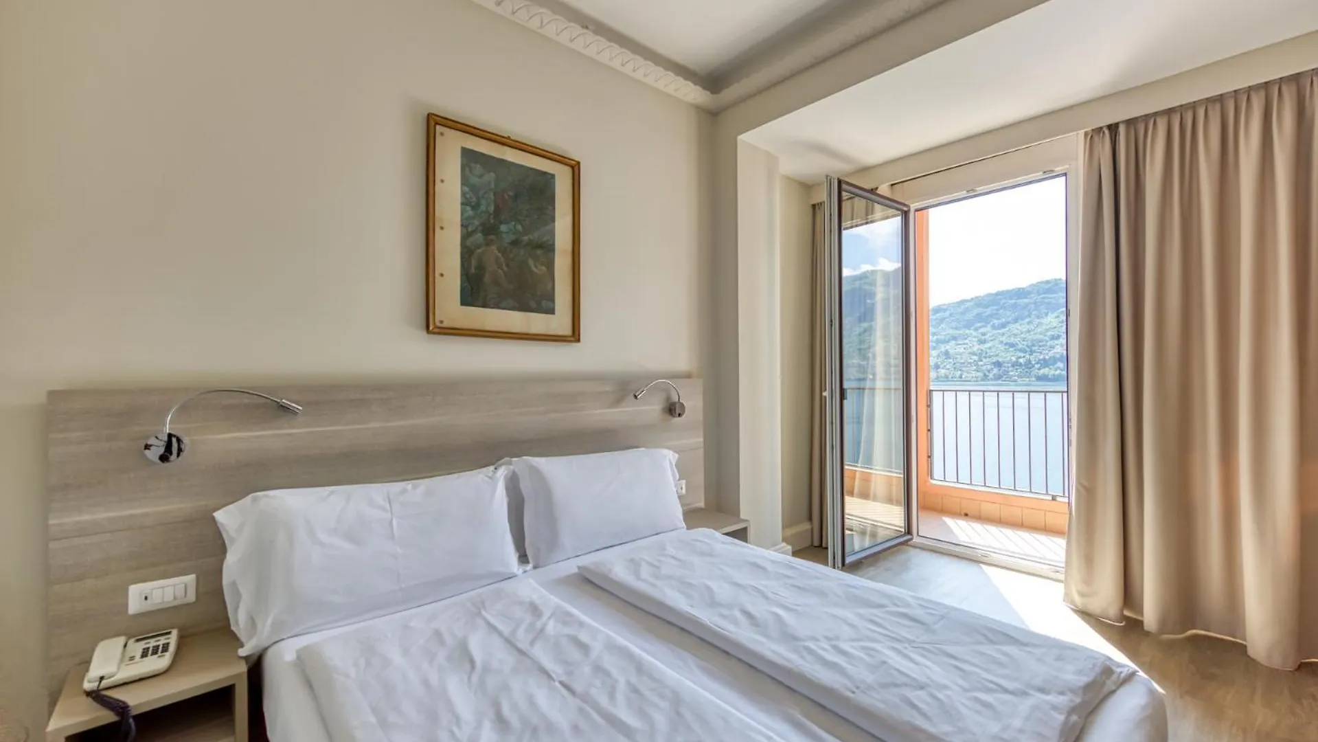 Hotel Bazzoni Tremezzo 3*,  Włochy