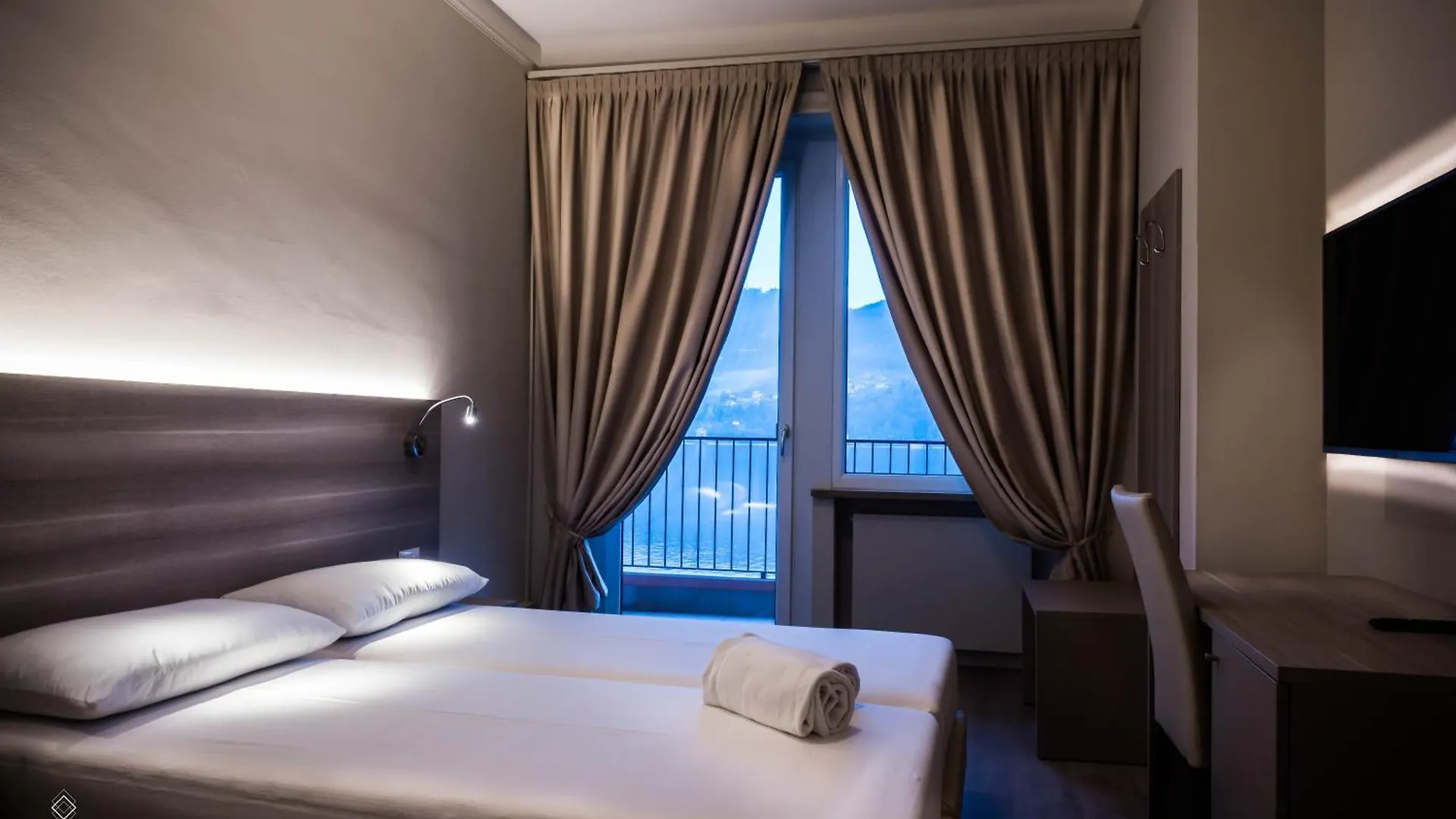 Hotel Bazzoni 트레메쪼